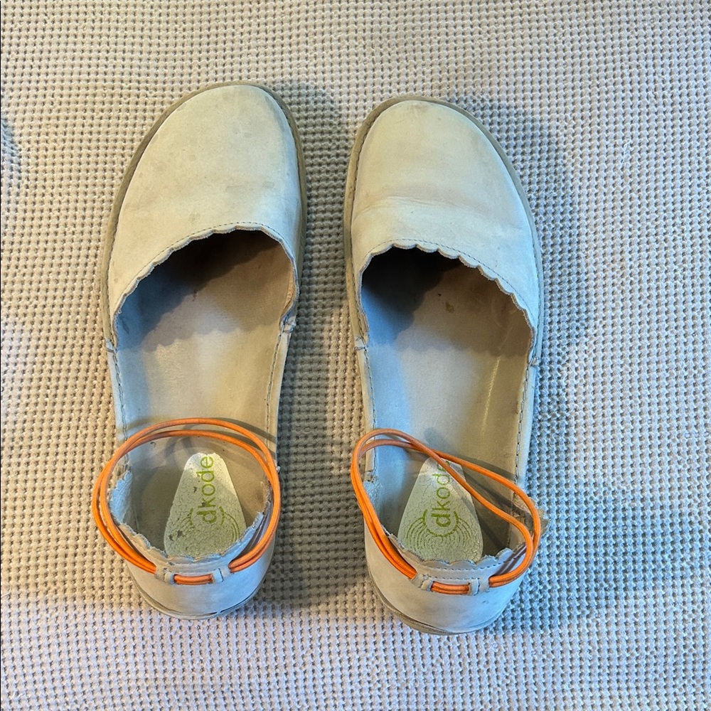 Crocs-style Women’s Beige Leather Flats with Orange Ankle Straps